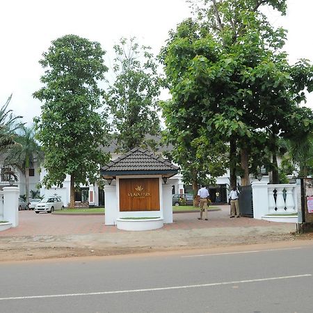 Vijayapark Hotel Kaduturutti Ngoại thất bức ảnh